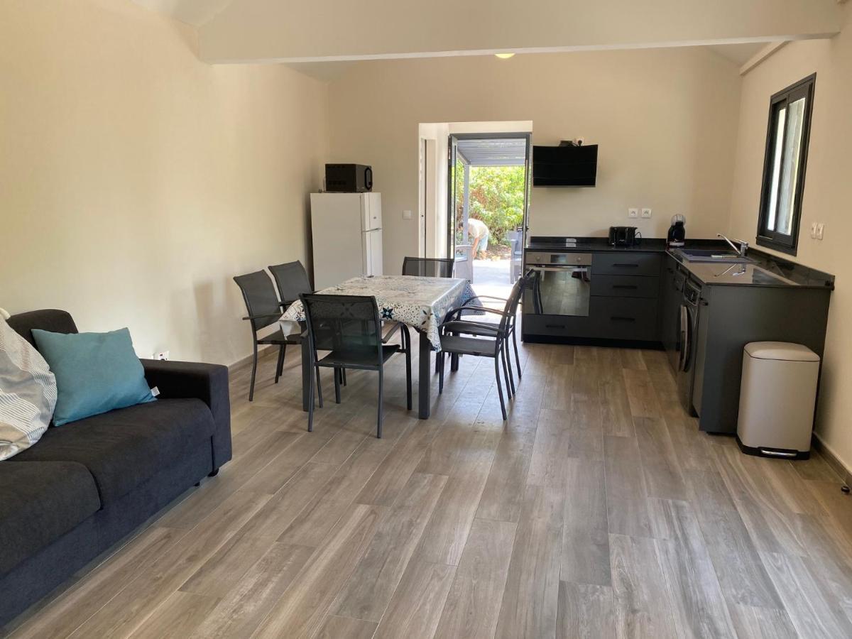 לה סאלין לה ביינס Villa & Bungalow 'Coco Des Sables' Les Pieds Dans L'Eau מראה חיצוני תמונה