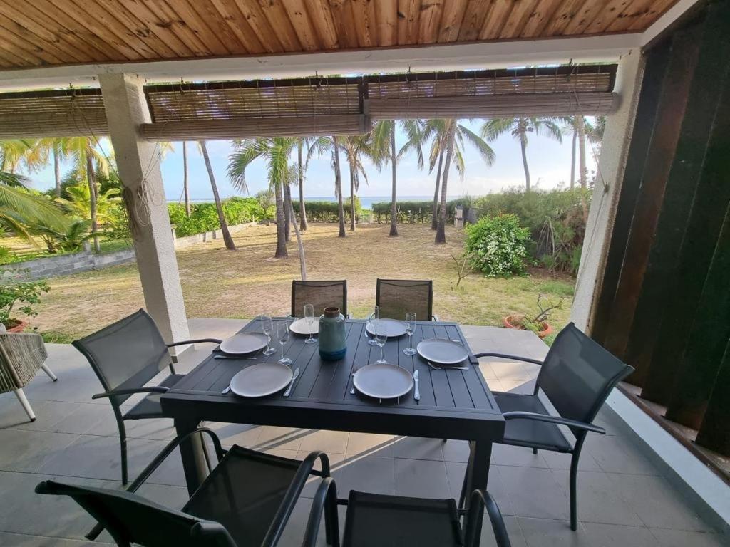לה סאלין לה ביינס Villa & Bungalow 'Coco Des Sables' Les Pieds Dans L'Eau מראה חיצוני תמונה